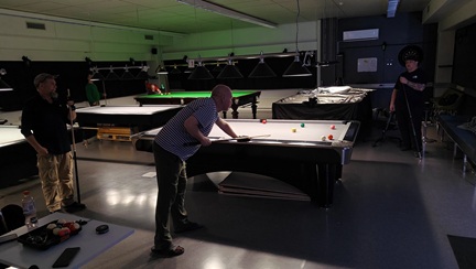 Biljardipeli käynnissä